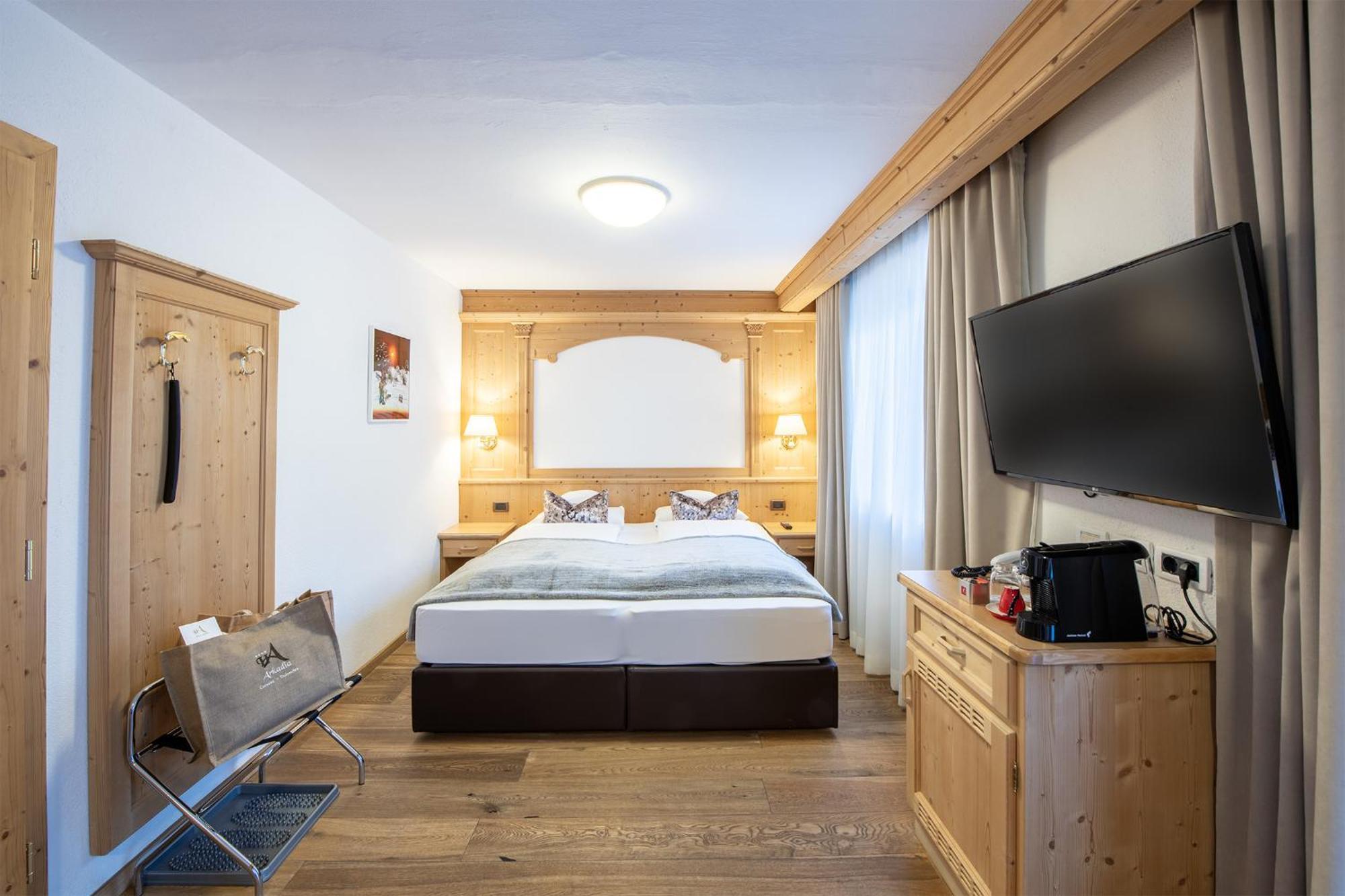 Hotel Arkadia - "Adults Only" Corvara In Badia Exterior photo