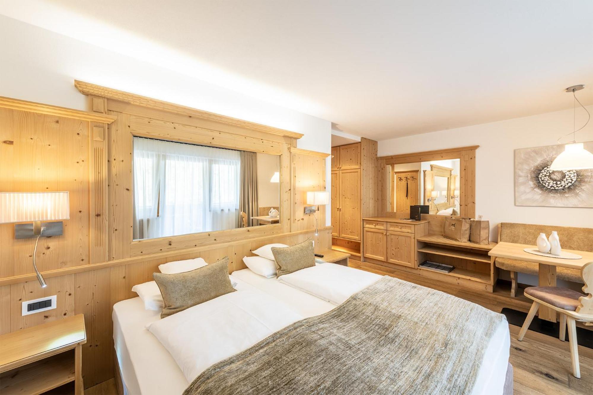 Hotel Arkadia - "Adults Only" Corvara In Badia Exterior photo
